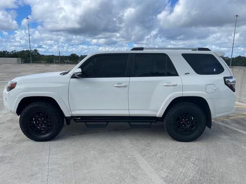 2023 Toyota 4Runner SR5 Premium