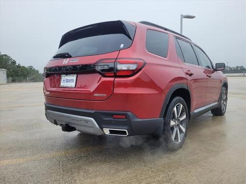 2025 Honda Pilot Touring 8-Passenger