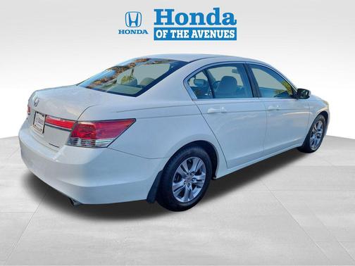 White Orchid Pearl 2012 Honda Accord SE