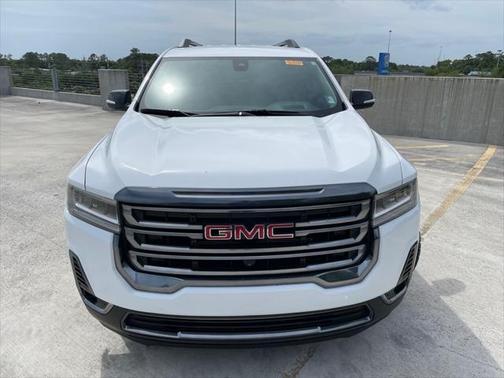 2023 GMC Acadia AWD AT4