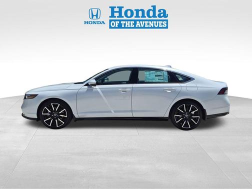 Platinum White Pearl 2026 Honda Accord Hybrid Touring