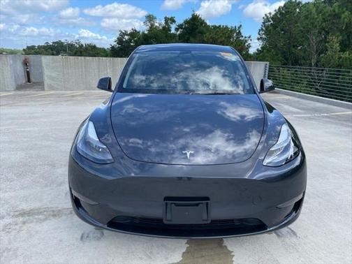 2025 Tesla Model Y Long Range Dual Motor All-Wheel Drive