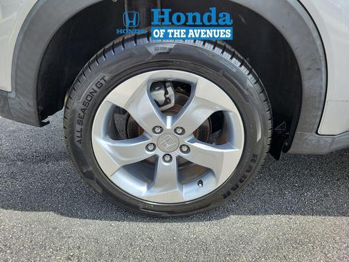 Lunar Silver Metallic 2019 Honda HR-V LX