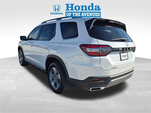 Platinum White Pearl 2026 Honda Pilot EX-L