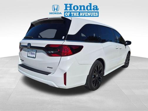 Platinum White Pearl 2026 Honda Odyssey Sport-L