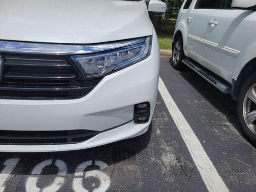 Platinum White 2021 Honda Odyssey EX-L