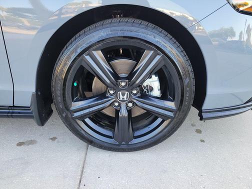 Urban Gray Pearl 2026 Honda Accord Hybrid Sport-L