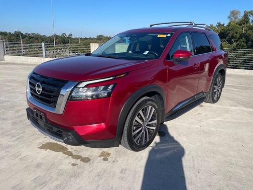 2022 Nissan Pathfinder Platinum 4WD