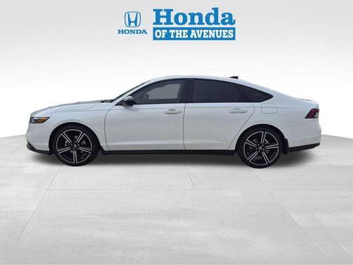 Platinum White Pearl 2026 Honda Accord SE