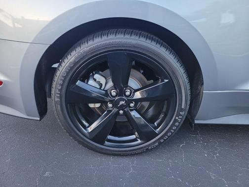 2022 Ford Mustang EcoBoost