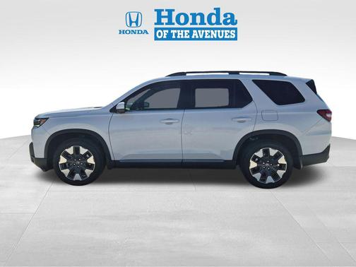 Platinum White Pearl 2026 Honda Pilot Elite