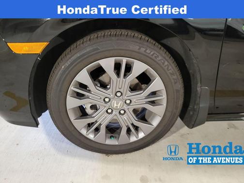 Crystal Black Pearl 2025 Honda Odyssey Touring