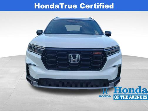 Platinum White Pearl 2025 Honda Pilot TrailSport