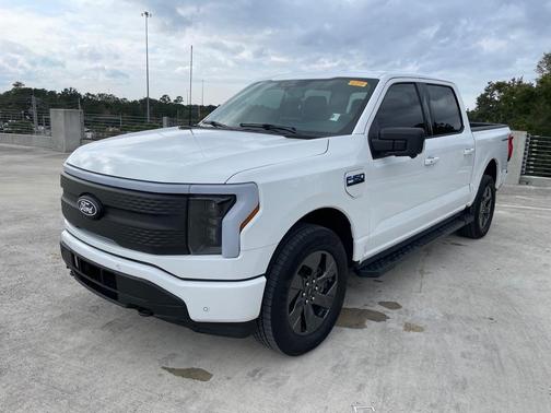 2024 Ford F-150 Lightning Flash