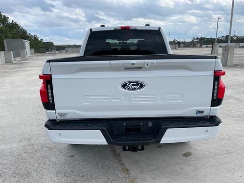 2024 Ford F-150 Lightning Flash
