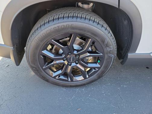 2025 Honda Pilot Touring 8-Passenger