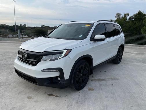 2022 Honda Pilot AWD Black Edition