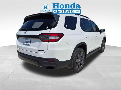 Platinum White Pearl 2026 Honda Pilot Sport