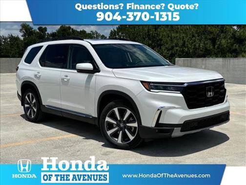 2025 Honda Pilot Touring 8-Passenger