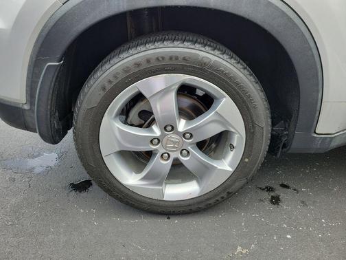 Alabaster Silver Metallic 2016 Honda HR-V EX