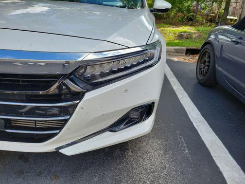 Platinum White Pearl 2021 Honda Accord EX-L 1.5T