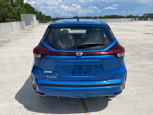 2021 Nissan Kicks S