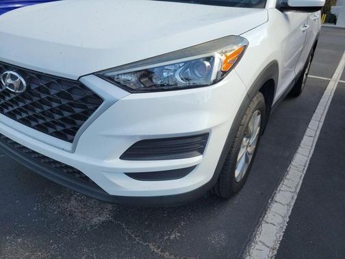 2020 Hyundai TUCSON SE