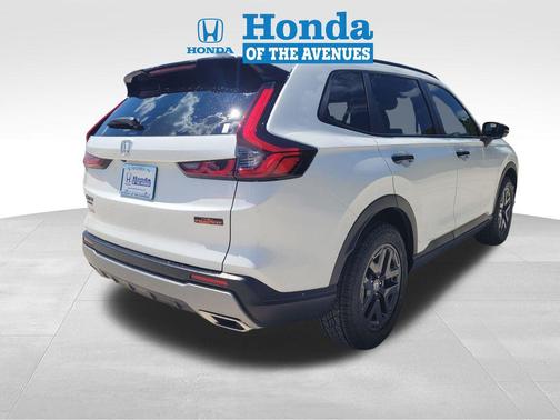 Platinum White Pearl 2026 Honda CR-V Hybrid TrailSport AWD