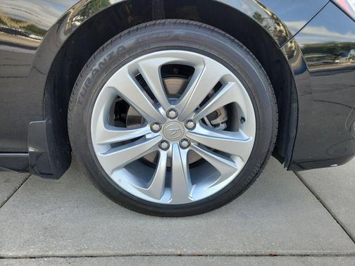 Black Pearl 2023 Acura TLX Technology