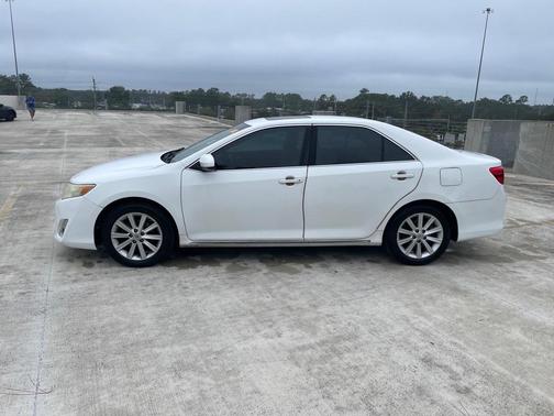 2014 Toyota Camry XLE