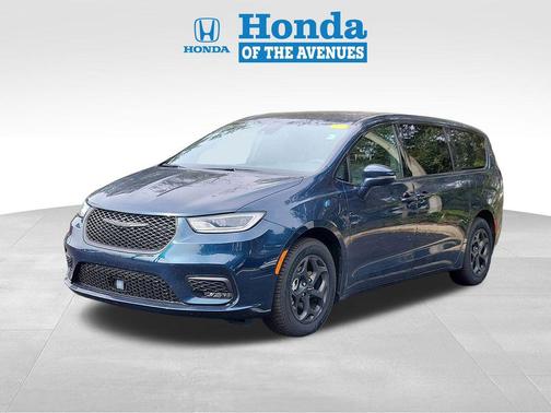 2022 Chrysler Pacifica Hybrid Touring L