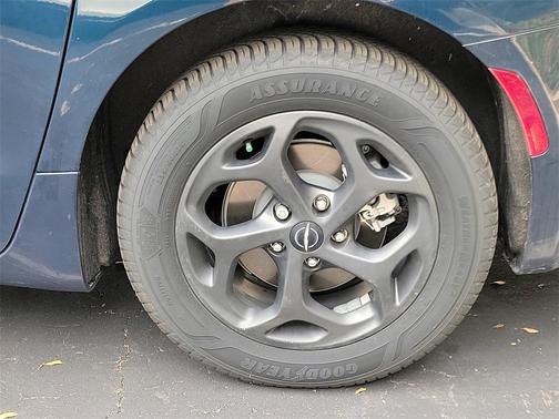 2022 Chrysler Pacifica Hybrid Touring L