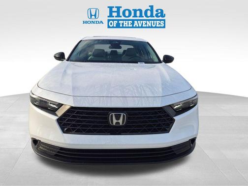 Platinum White Pearl 2026 Honda Accord SE