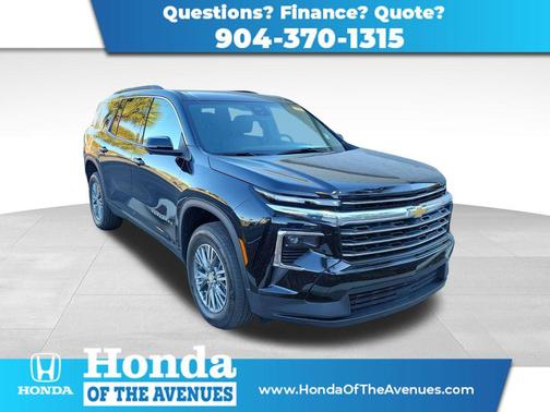 2025 Chevrolet Traverse LT