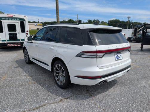2025 Lincoln Aviator Premiere