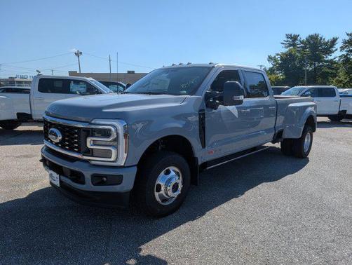 2026 Ford F-350 Platinum