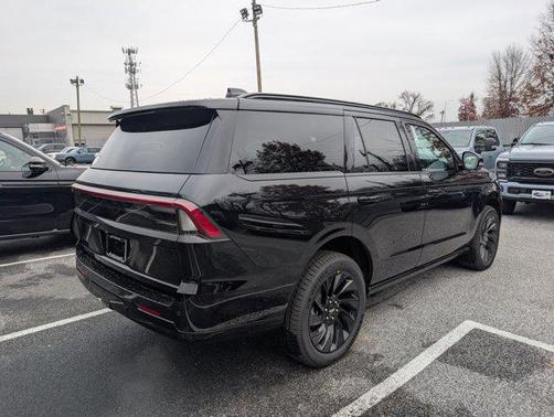 2025 Lincoln Navigator Reserve