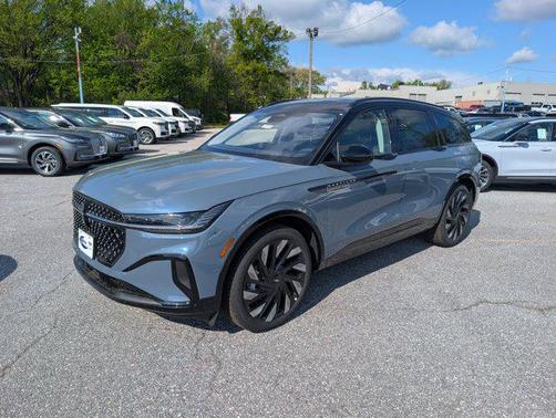 Whisper Blue Metallic Clearcoat 2026 Lincoln Nautilus Reserve