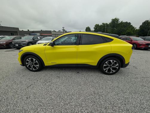 Grabber Yellow 2025 Ford Mustang Mach-E Select