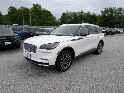 Pristine White Metallic Tri-Coat 2023 Lincoln Aviator Reserve AWD