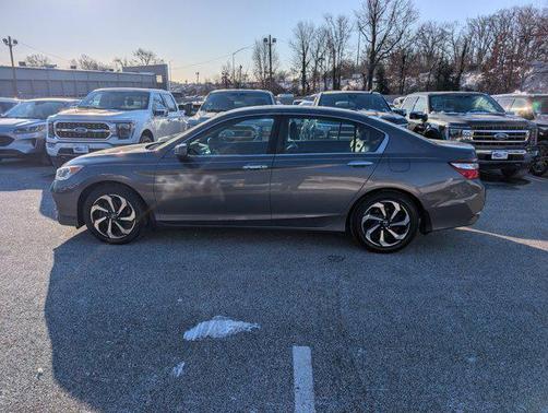 2017 Honda Accord EX-L w/Navigation & Honda Sensing