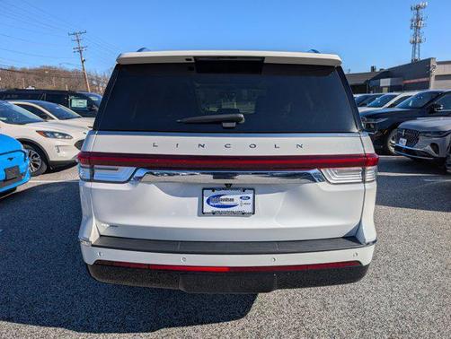 2022 Lincoln Navigator Reserve