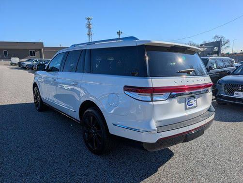 2022 Lincoln Navigator Reserve