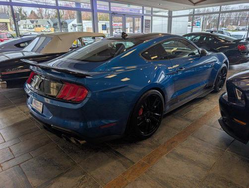 2021 Ford Shelby GT500 Base