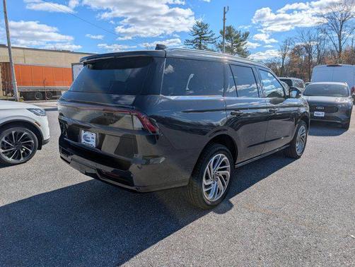 2025 Lincoln Navigator Reserve
