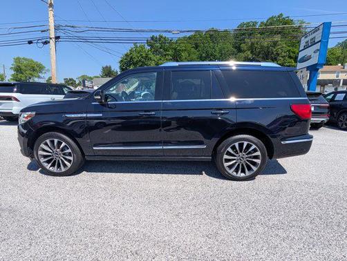 Signature Navy 2021 Lincoln Navigator Reserve
