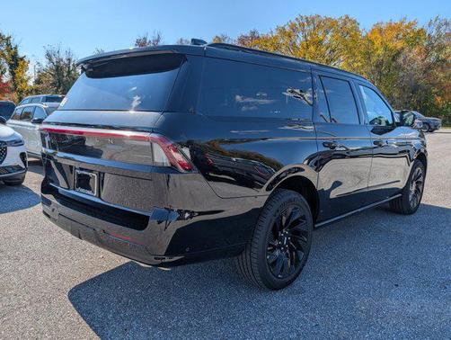 2025 Lincoln Navigator Reserve