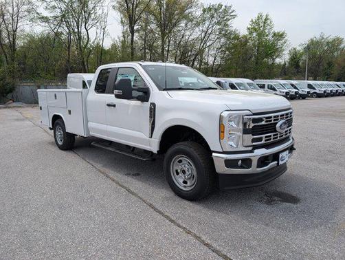 Oxford White 2026 Ford F-350 XL