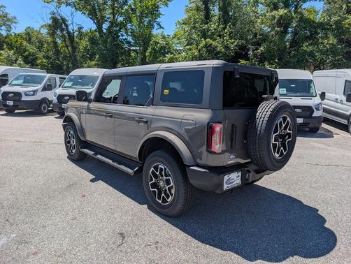 Marsh Gray 2026 Ford Bronco Outer Banks