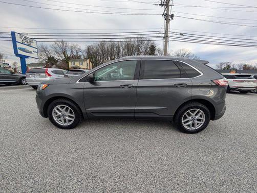 Carbonized Gray Metallic 2022 Ford Edge SEL